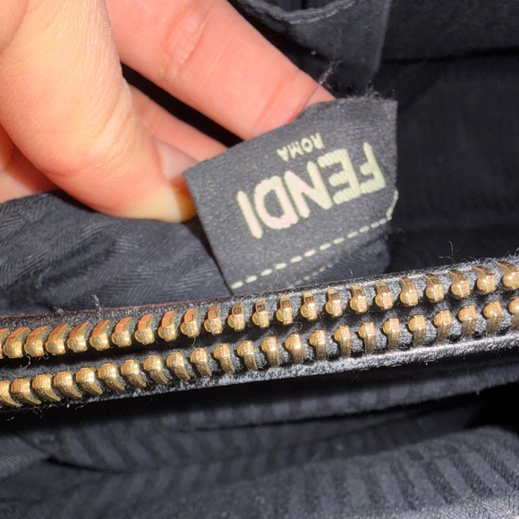 Fendi 2Jours Medium Leather handbag - Picture 6 of 14